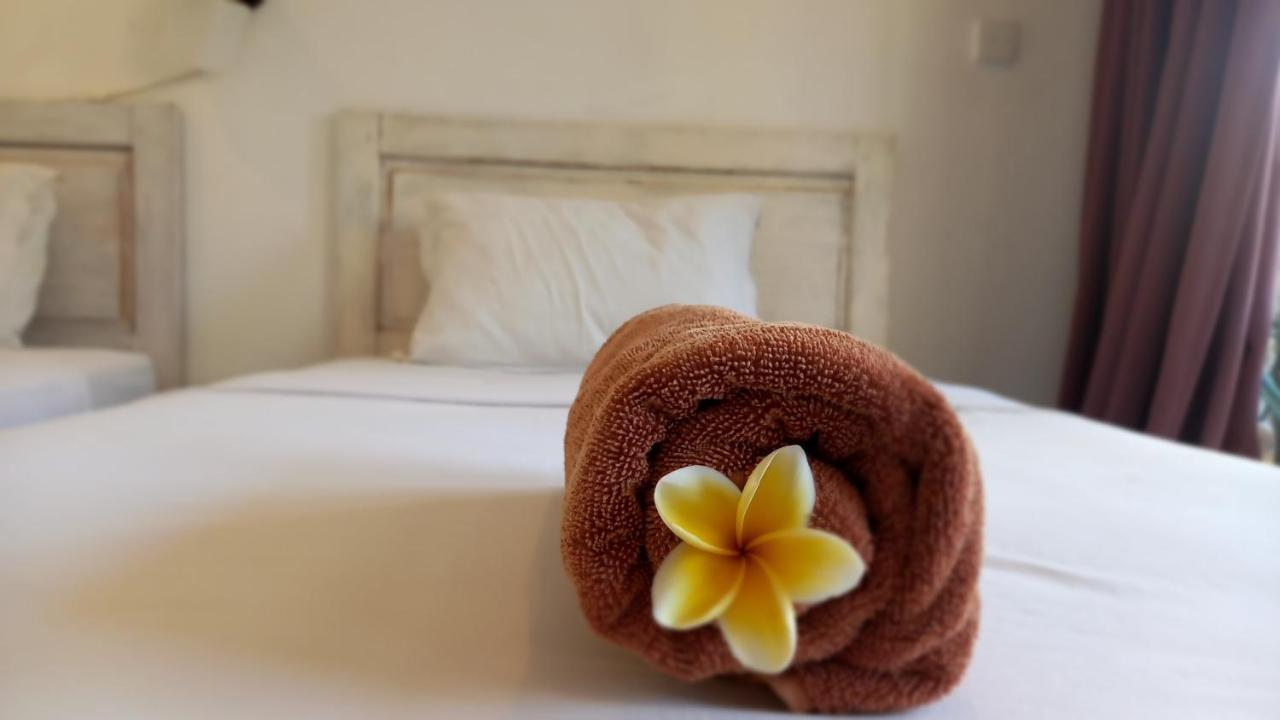 Wisma Bunda 2 Hotel Джили Трауанган Екстериор снимка